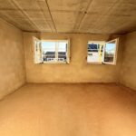 Das Kinderzimmer eines Reihenmittelhauses mit Sonne